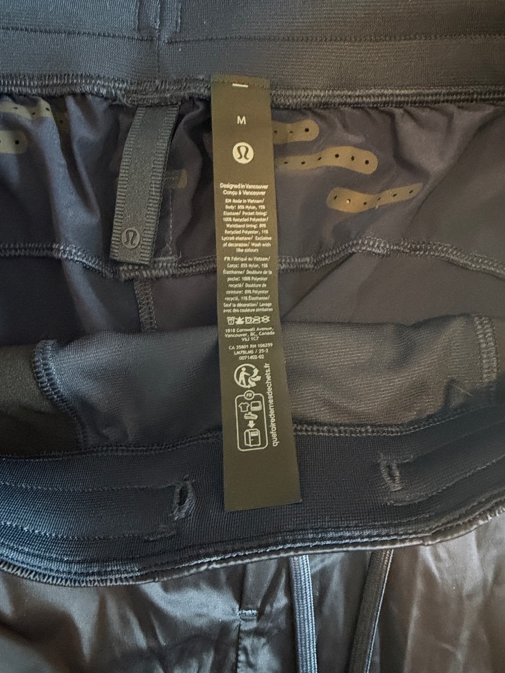 NWOT Lululemon Stretch Satin Nylon Shorts 5" CLBL Blue Men's Medium - Picture 3 of 3
